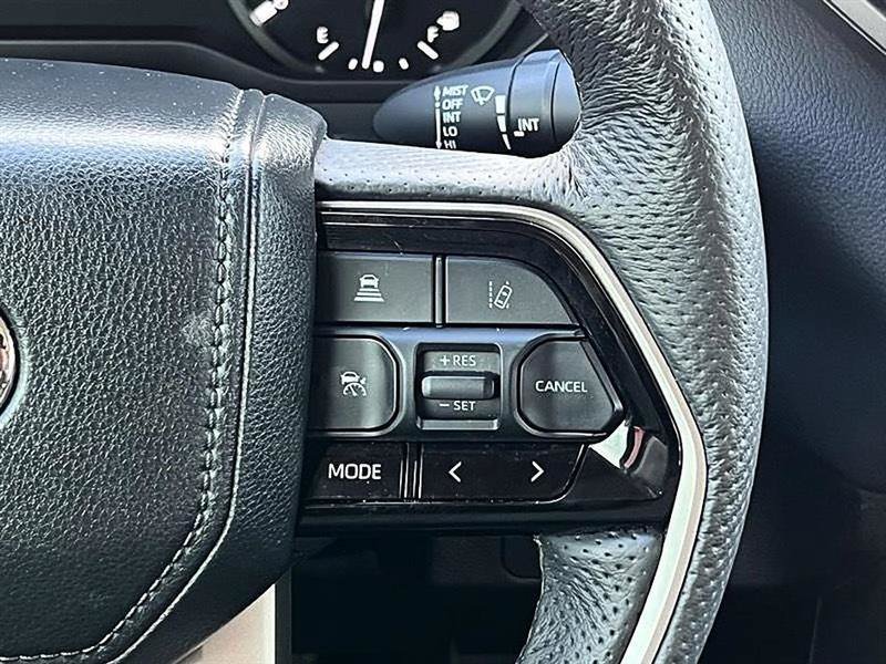 Used 2023 Toyota Tundra Limited AWD/4WD image 25