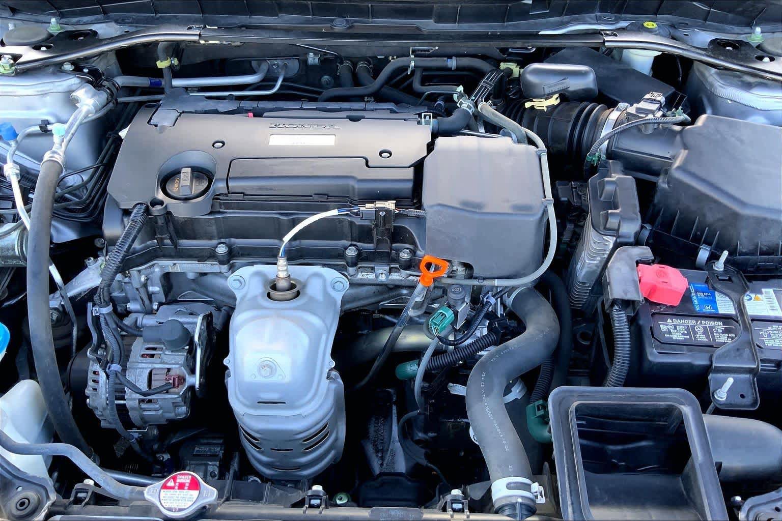 Used 2017 Honda Accord EX image 31