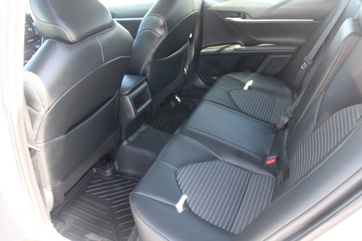 Used 2023 Toyota Camry SE FWD image 14