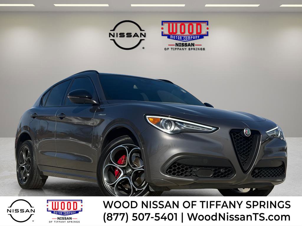Used 2023 Alfa Romeo Stelvio Veloce image 1