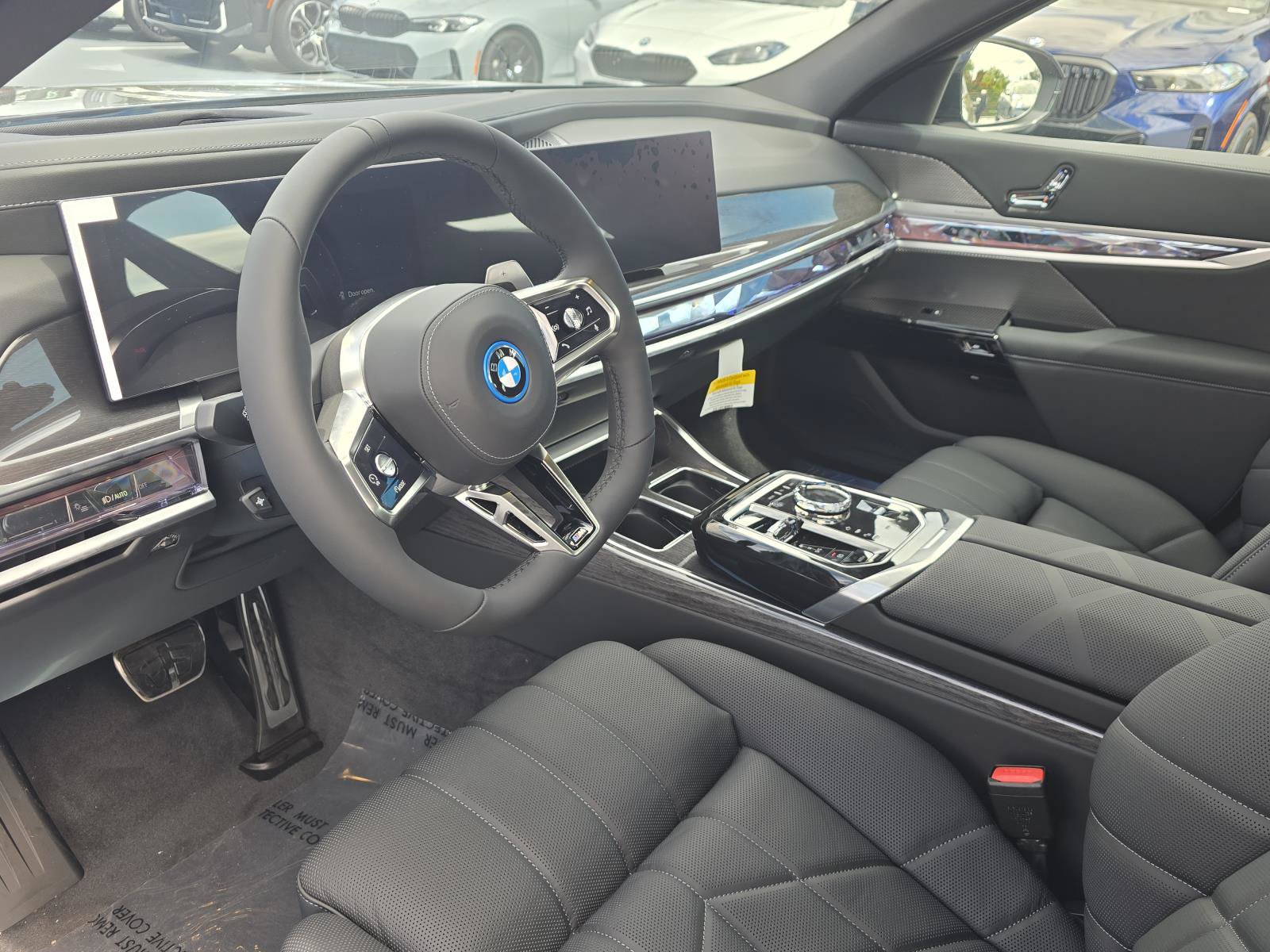 New 2026 BMW 750e xDrive w/ Executive Package AWD/4WD image 20