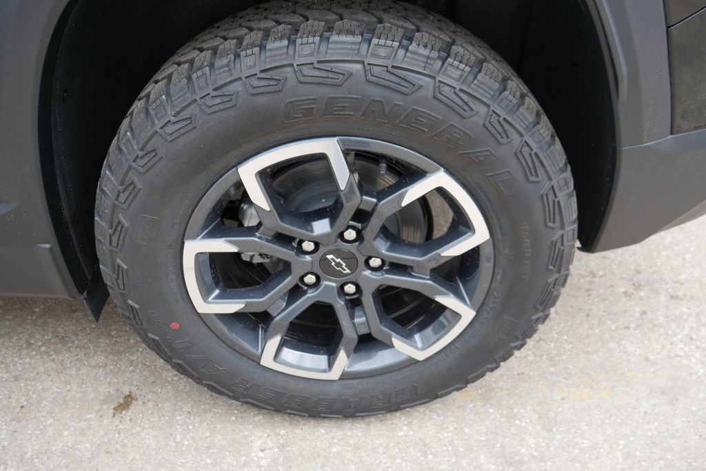 New 2026 Chevrolet Equinox ACTIV image 34