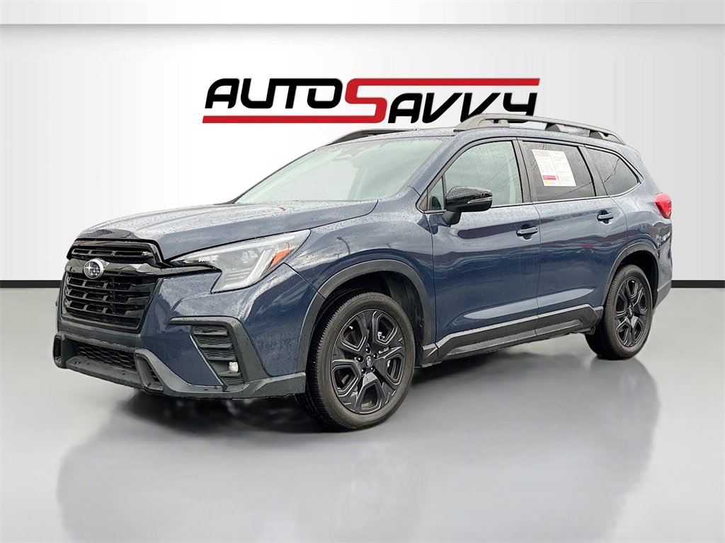 Used 2023 Subaru Ascent Onyx Edition image 3