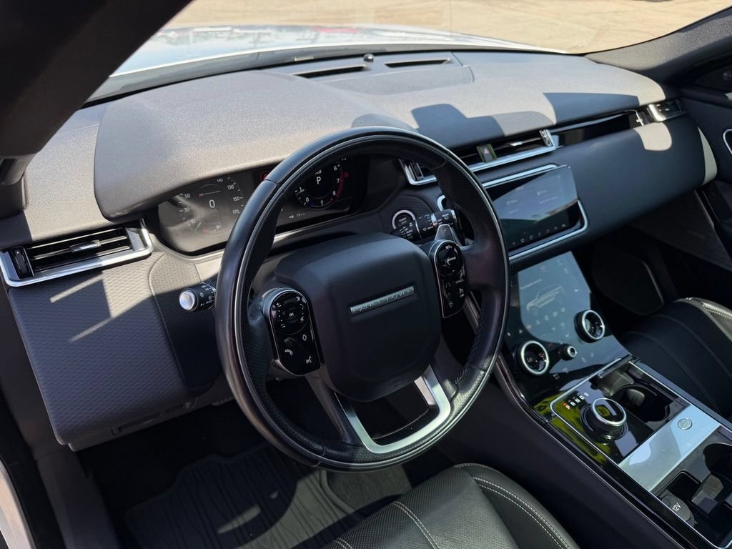 Used 2018 Land Rover Range Rover Velar R-Dynamic SE AWD/4WD image 19