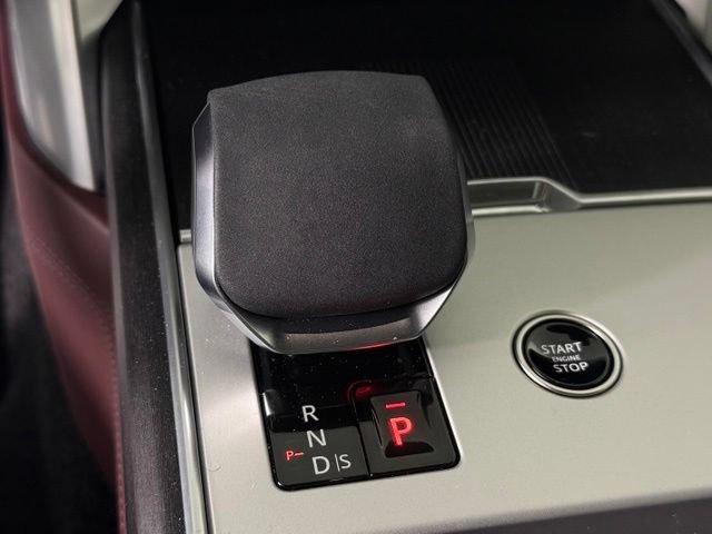 Used 2025 Land Rover Range Rover Autobiography AWD/4WD image 35
