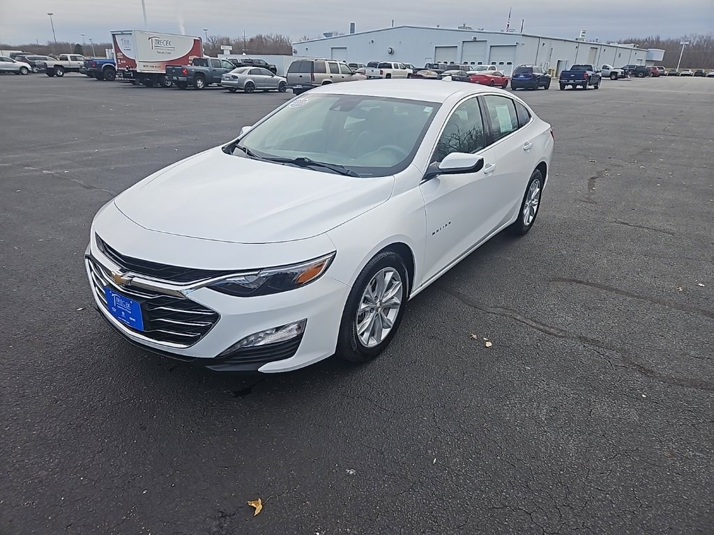 Used 2024 Chevrolet Malibu LT image 3