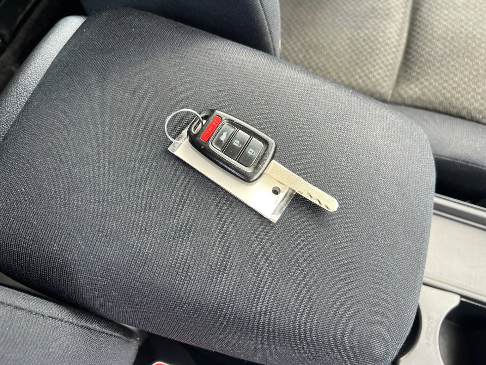 Used 2016 Honda CR-V LX image 38