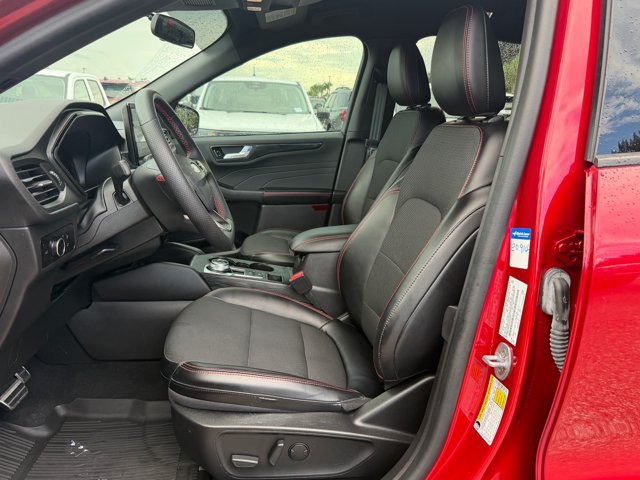 Certified 2023 Ford Escape ST-Line w/ Tech Pack #1 FWD image 11