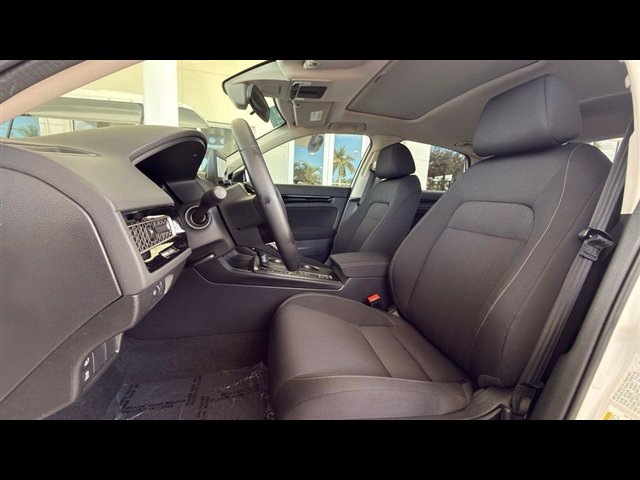 Certified 2024 Honda Civic EX image 4