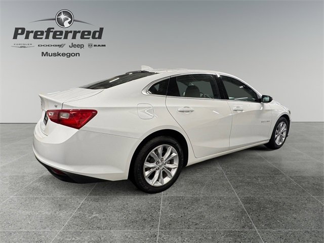 Used 2023 Chevrolet Malibu LT image 17