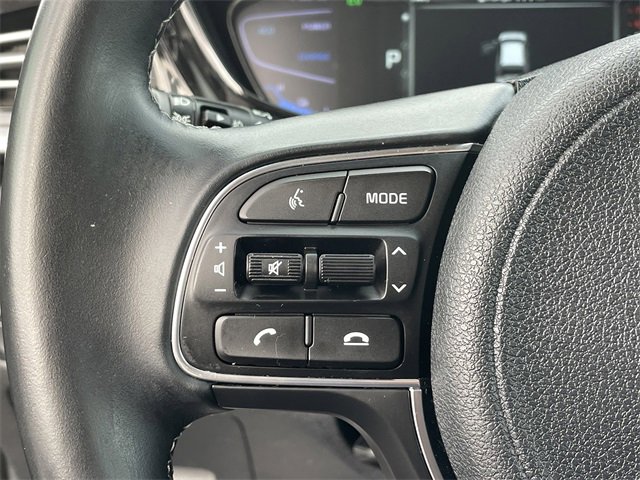 Certified 2022 Kia Niro EX image 24