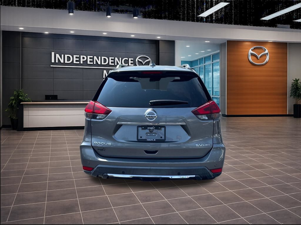 Used 2019 Nissan Rogue SV AWD/4WD image 4