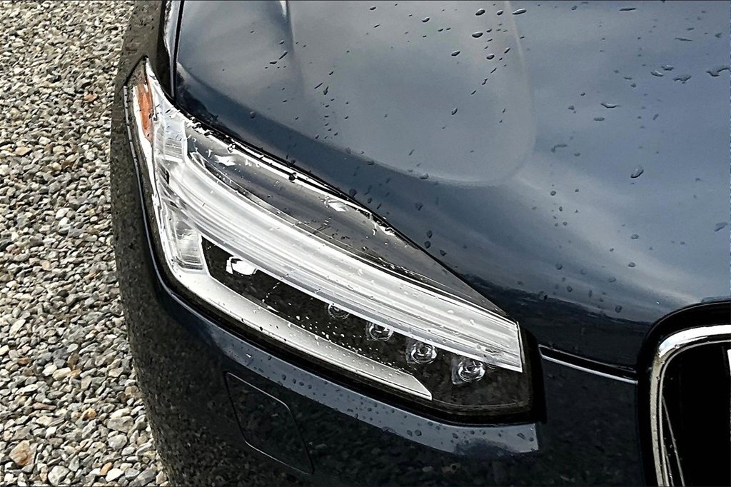 Used 2021 Volvo XC90 T5 Momentum w/ Protection Package Premier image 27