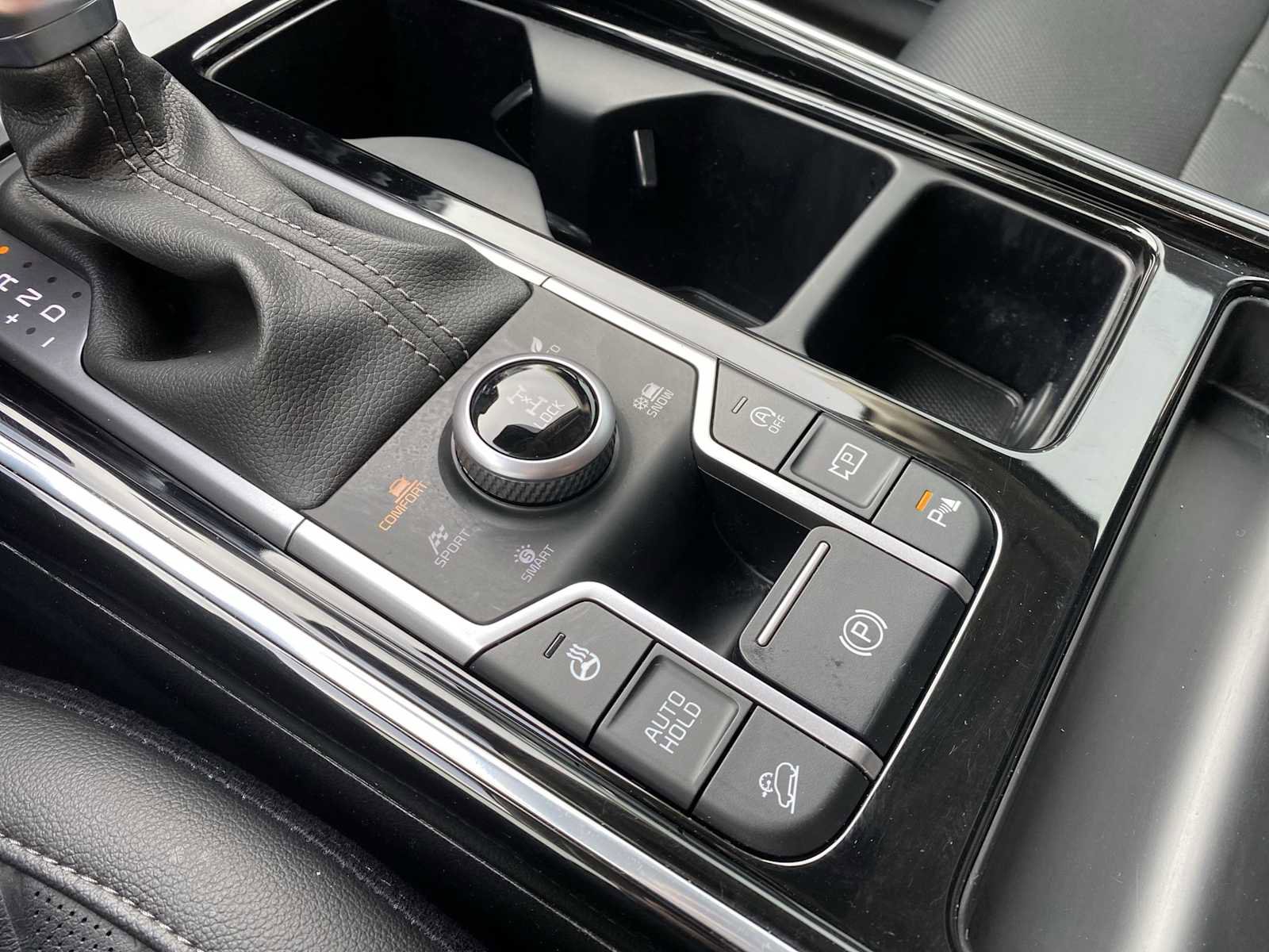 Used 2023 Kia Sorento SX image 25