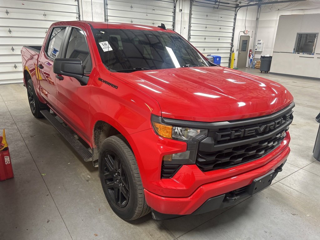 Used 2023 Chevrolet Silverado 1500 Custom image 1