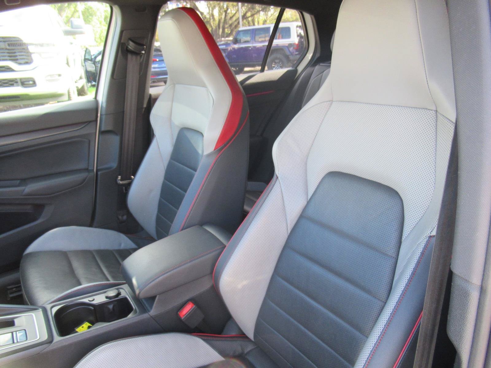 Used 2022 Volkswagen GTI SE FWD image 13