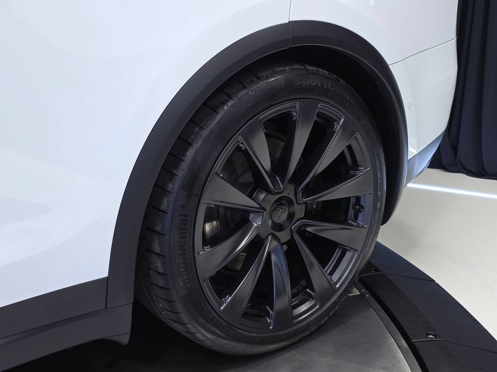 Used 2022 Tesla Model X Plaid AWD/4WD image 41