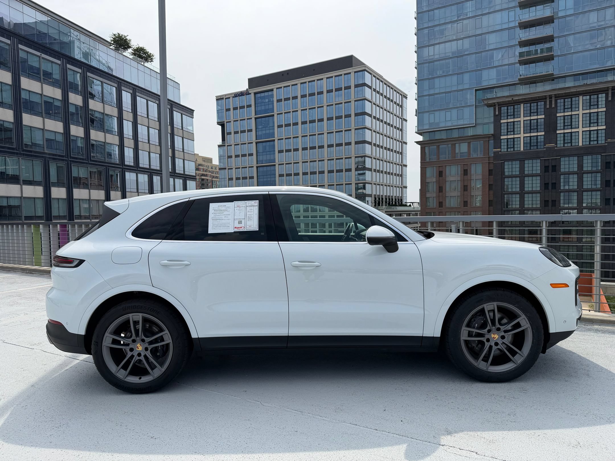 Certified 2024 Porsche Cayenne AWD/4WD image 8