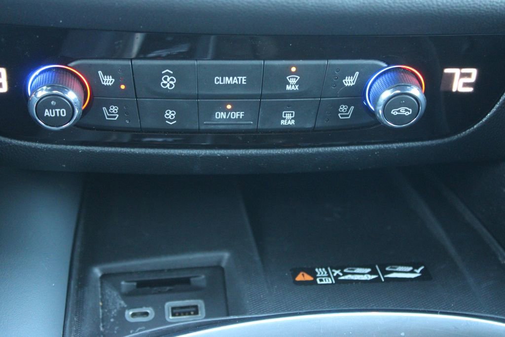 Used 2024 Buick Enclave Premium image 44