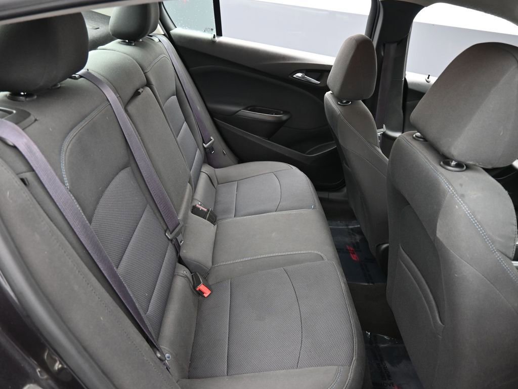 Used 2016 Chevrolet Cruze LT w/ Convenience Package image 16