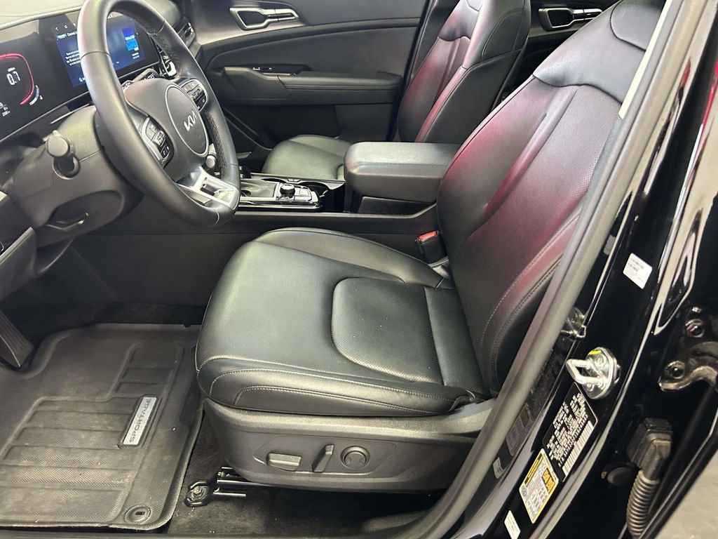 Used 2025 Kia Sportage EX w/ Premium Package FWD image 15