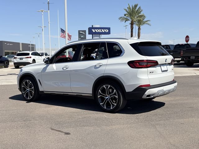 Used 2023 BMW X5 xDrive40i w/ Executive Package AWD/4WD image 8