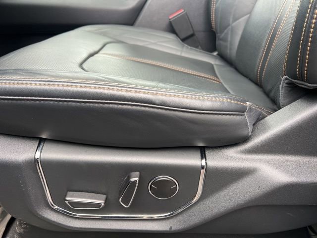 Used 2023 Ford Expedition Platinum AWD/4WD image 25