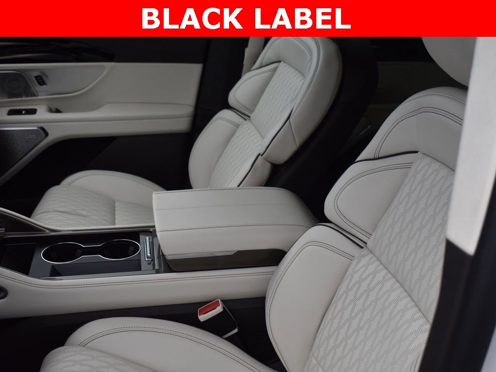 New 2026 Lincoln Nautilus Black Label w/ Jet Appearance Package image 10