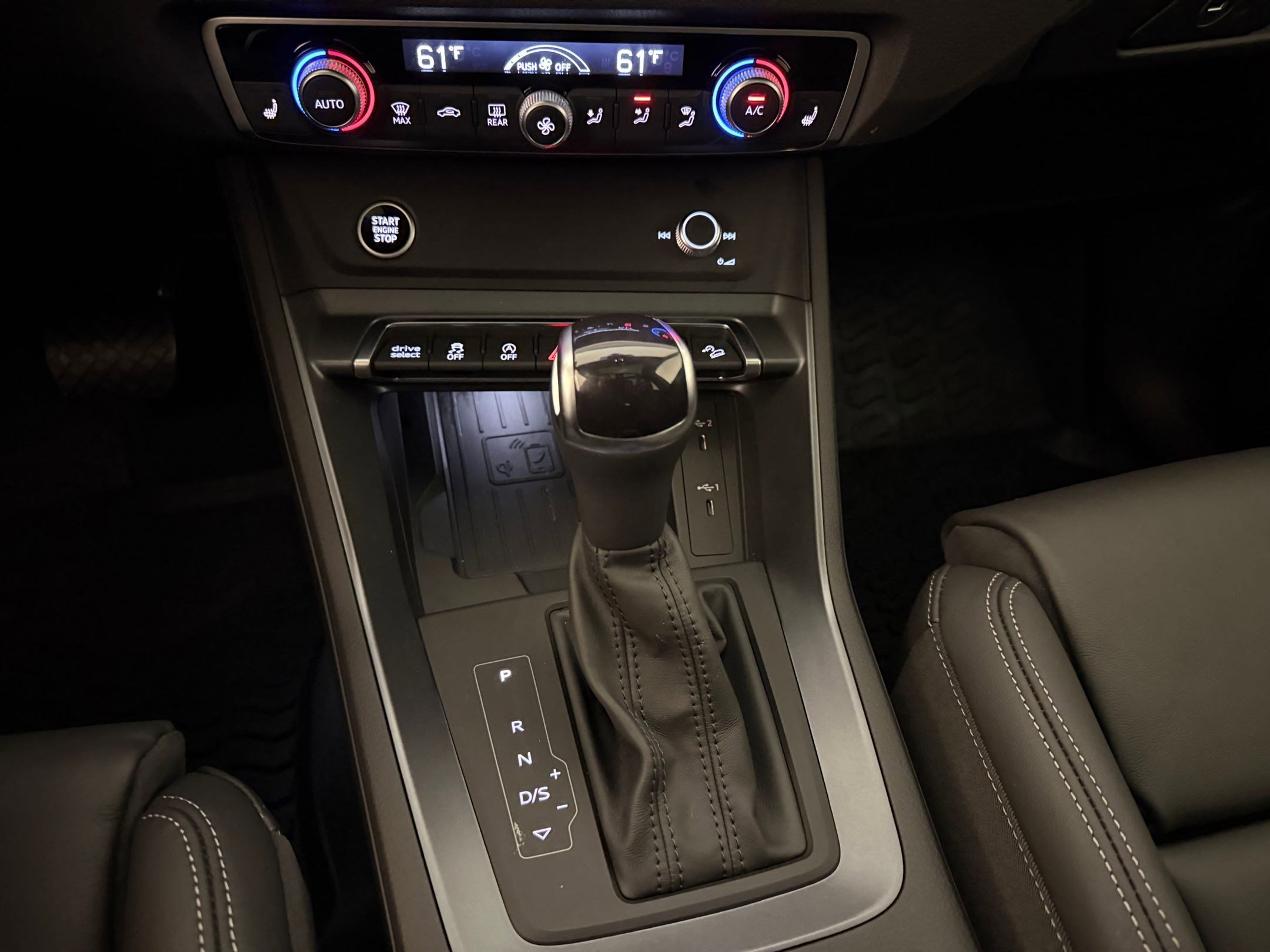 Certified 2025 Audi Q3 2.0T Premium w/ Convenience Package image 19