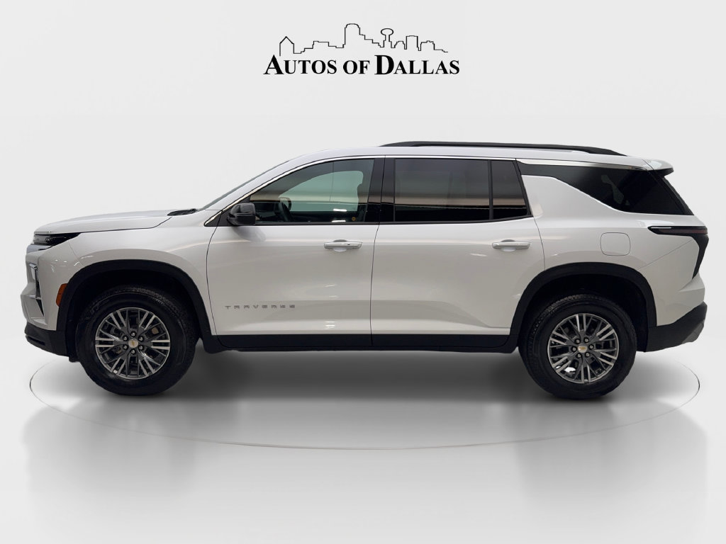 Used 2026 Chevrolet Traverse LT FWD image 11