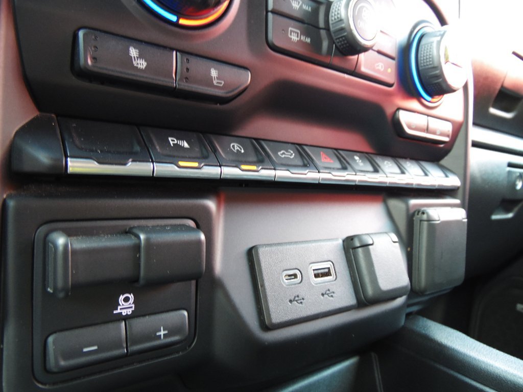Used 2020 Chevrolet Silverado 1500 LT Trail Boss image 10