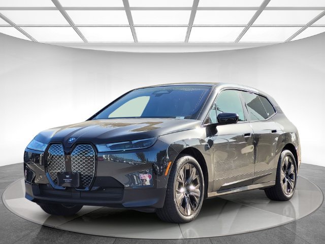Used 2024 BMW iX xDrive50 w/ Convenience Package AWD/4WD image 8