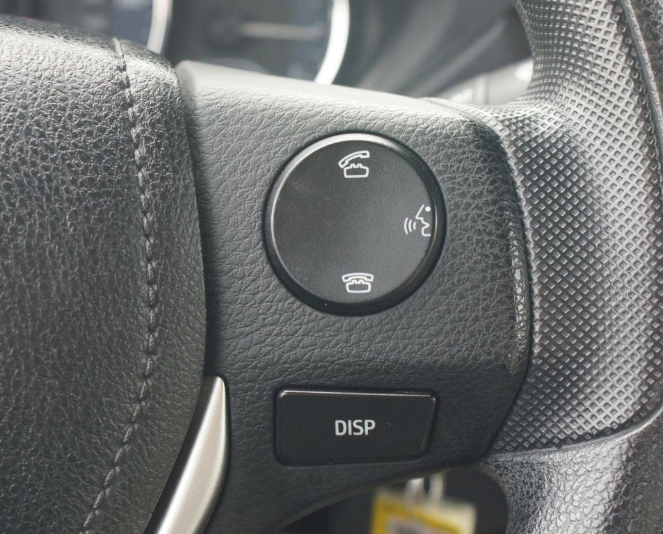Used 2016 Toyota Corolla LE image 9