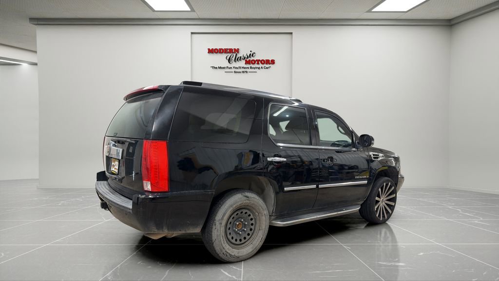 Used 2007 Cadillac Escalade AWD w/ Information Package image 5