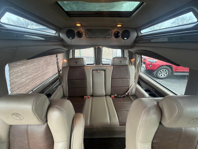 Used 2015 Chevrolet Express 2500 image 12