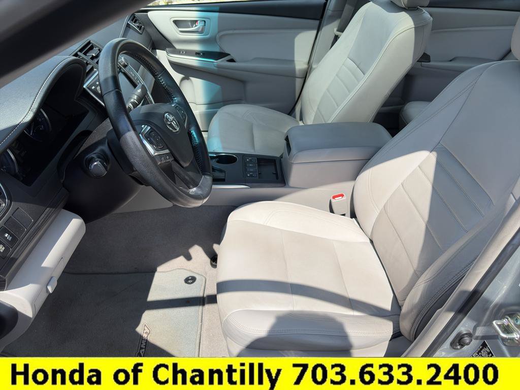 Used 2016 Toyota Camry XLE w/ Moonroof Package FWD image 25