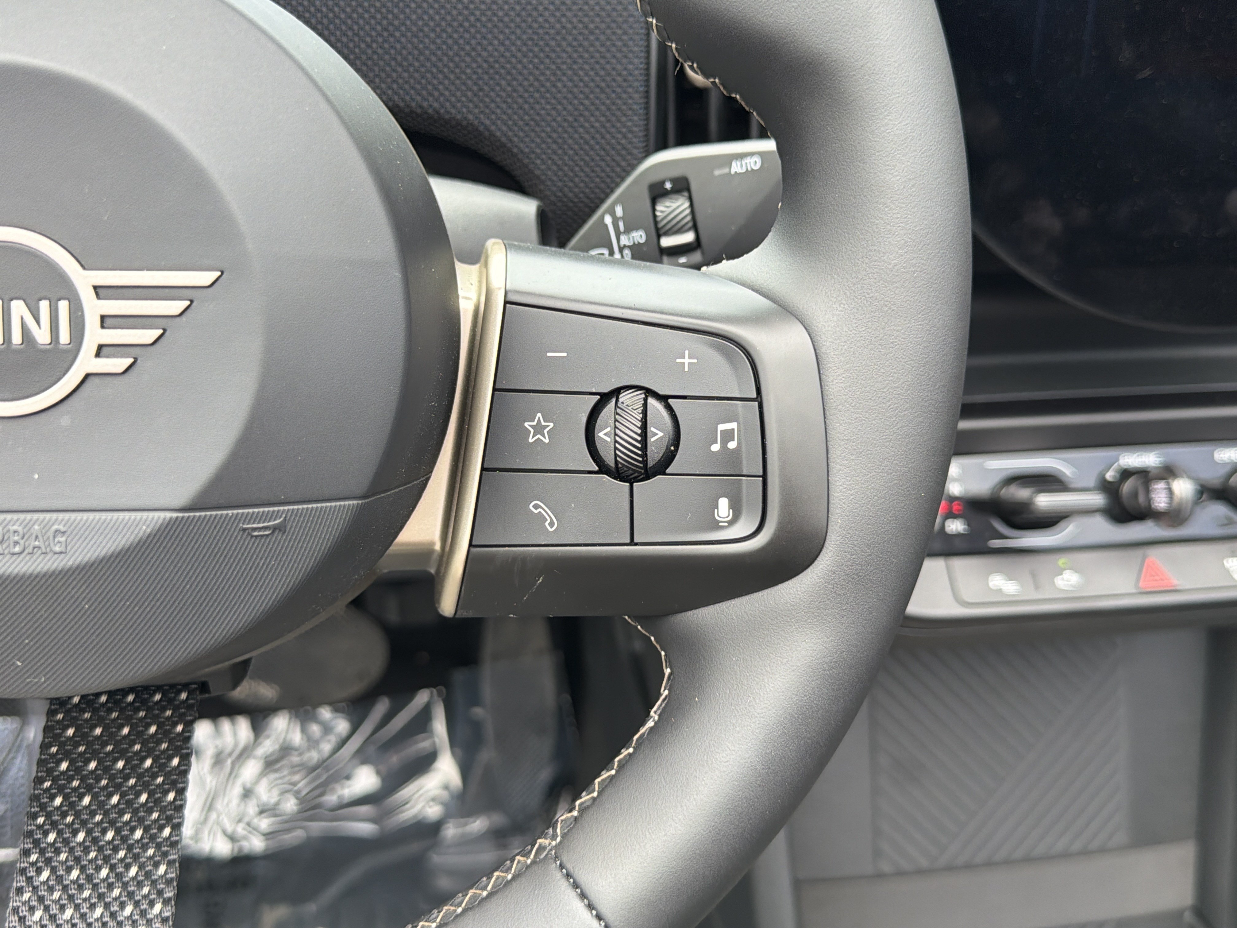 Certified 2026 MINI Cooper S FWD image 28