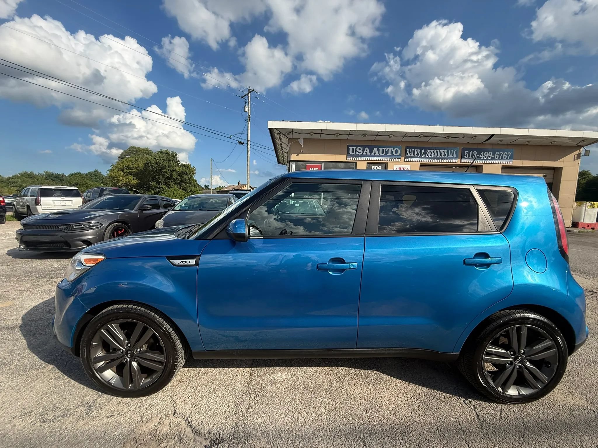 Used 2015 Kia Soul + w/ Audio Package FWD image 3