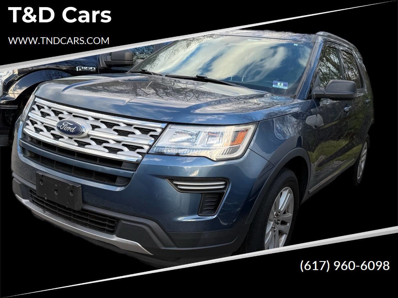 Used 2019 Ford Explorer XLT image 1