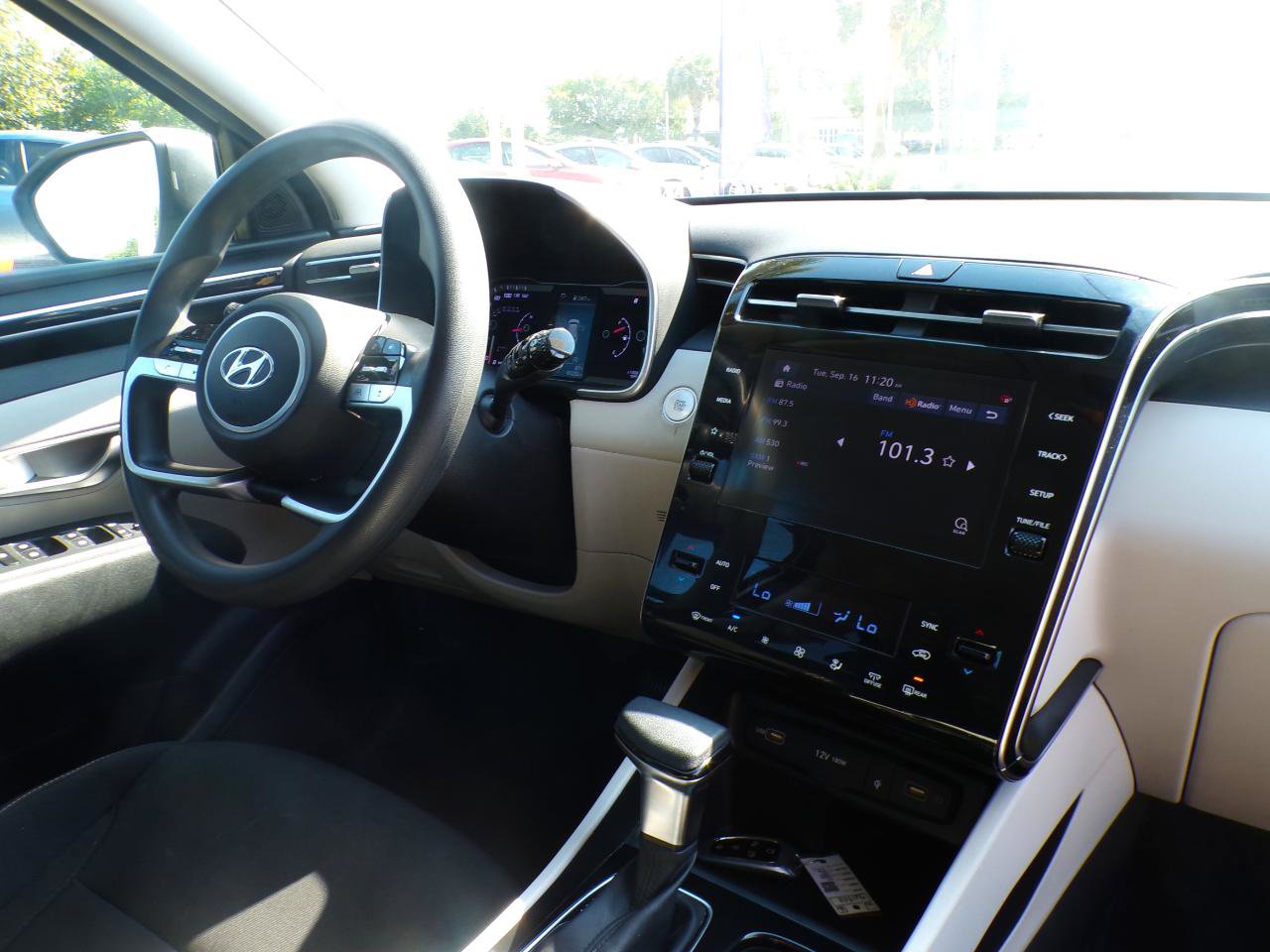 Used 2024 Hyundai Tucson SEL FWD image 25