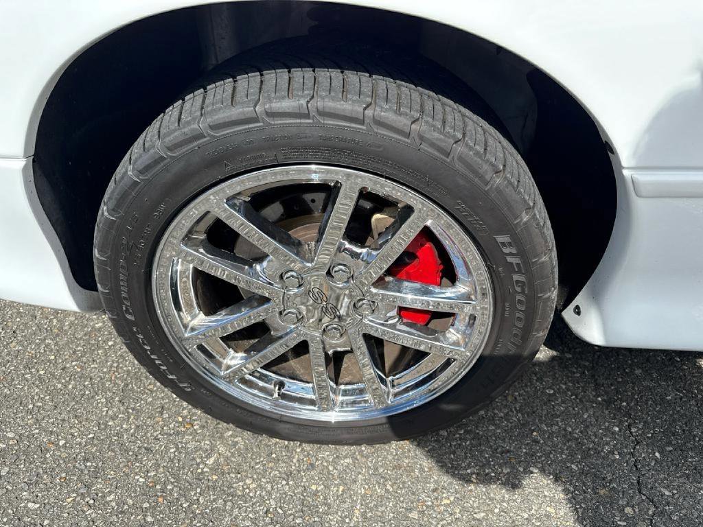 Used 2000 Chevrolet Camaro Z28 w/ SS Performance/Appearance Pkg image 22