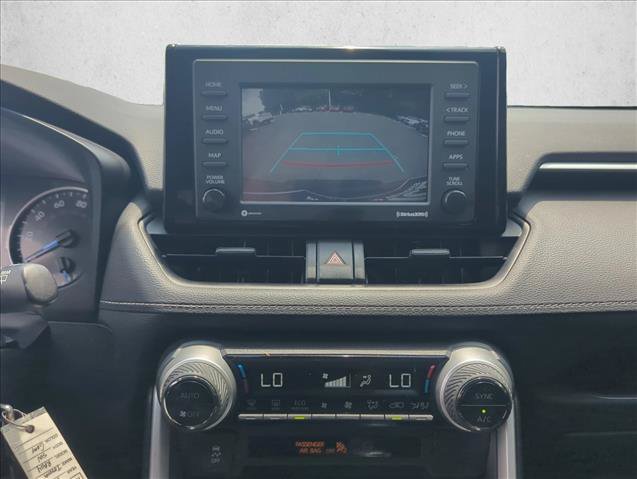 Used 2022 Toyota RAV4 LE AWD/4WD image 17