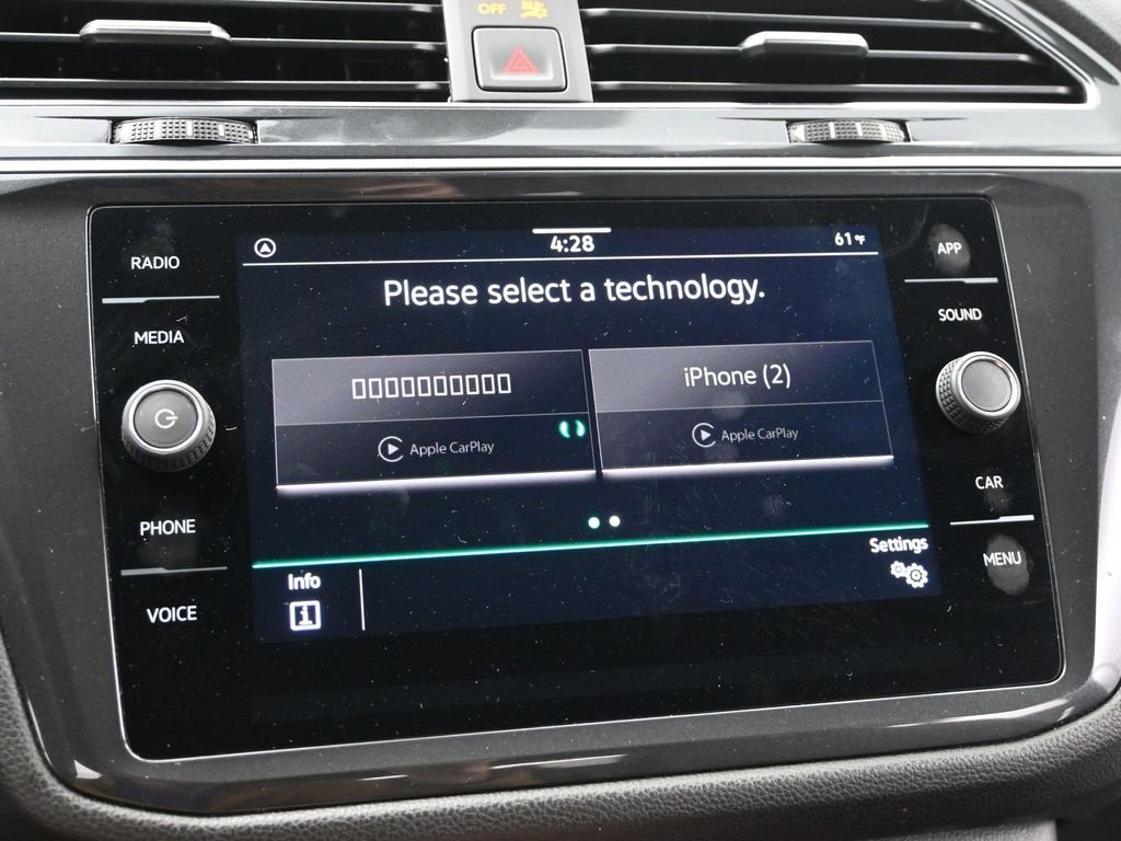 Used 2022 Volkswagen Tiguan SE R-Line image 23