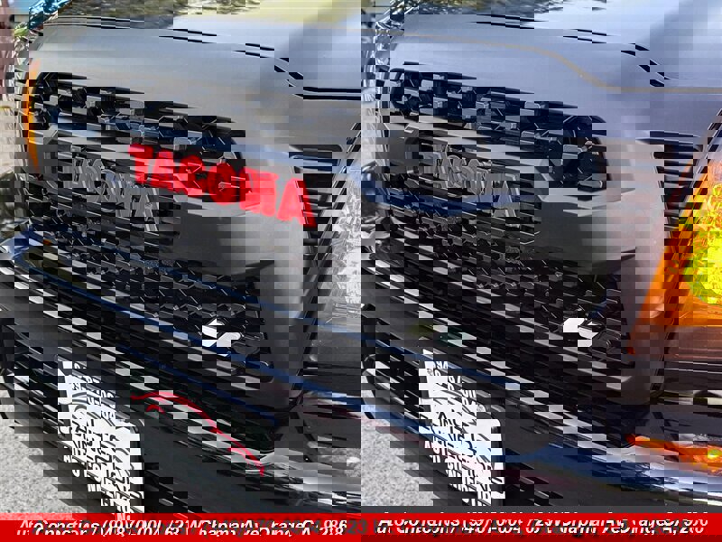 Used 2011 Toyota Tacoma PreRunner w/ SR5 Pkg #2 w/JBL Audio RWD image 27