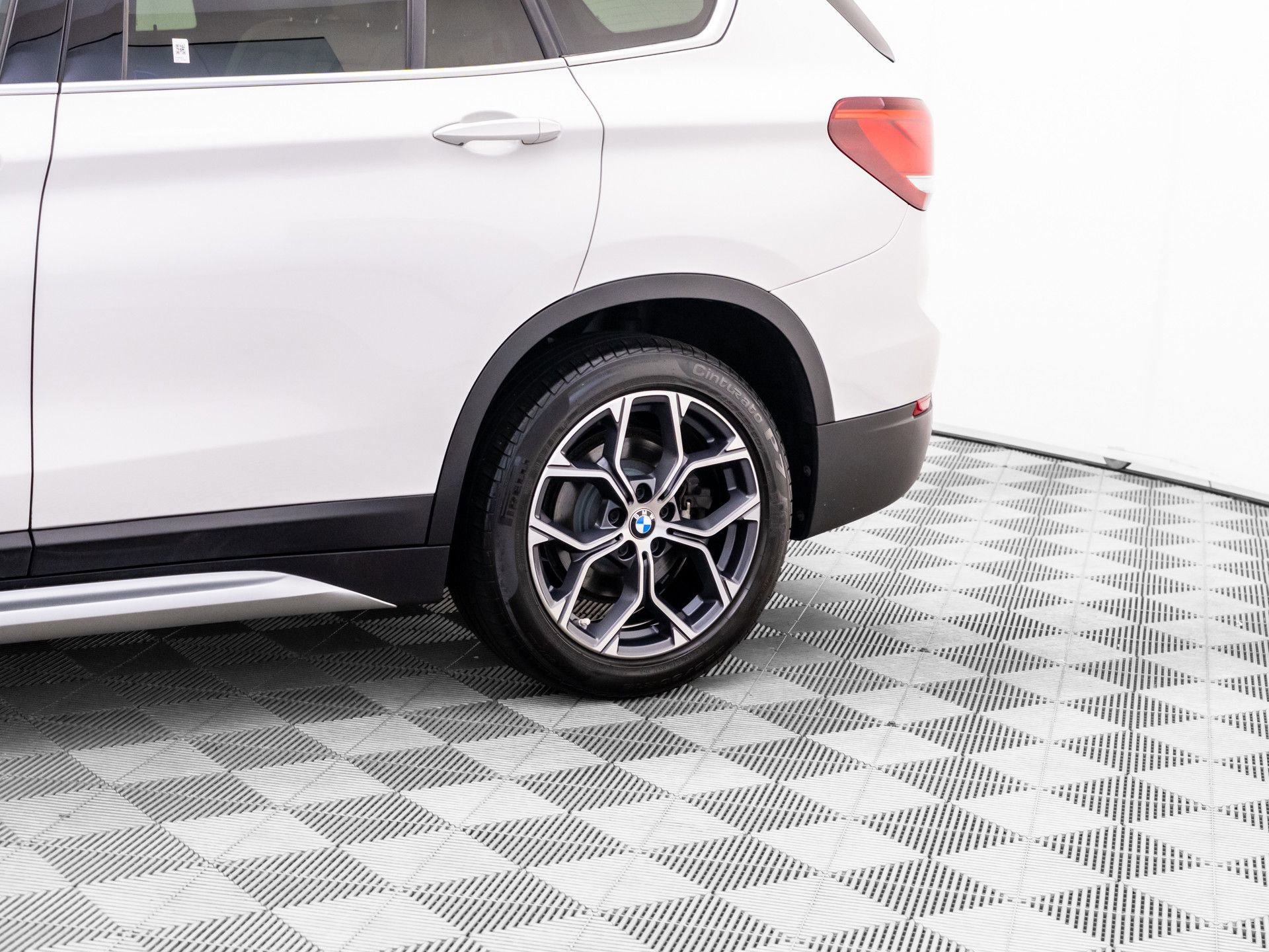Used 2020 BMW X1 xDrive28i w/ Premium Package AWD/4WD image 36