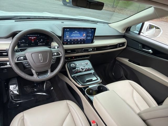 Certified 2022 Lincoln Nautilus AWD w/ Premium Package image 27