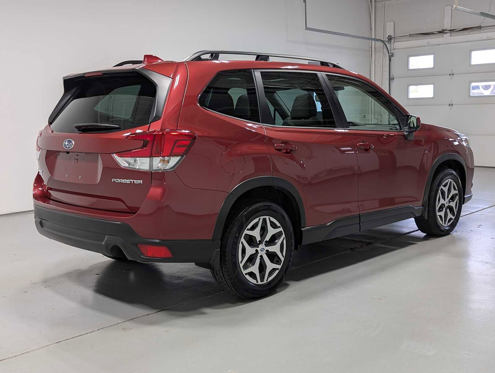 Used 2023 Subaru Forester Premium AWD/4WD image 8