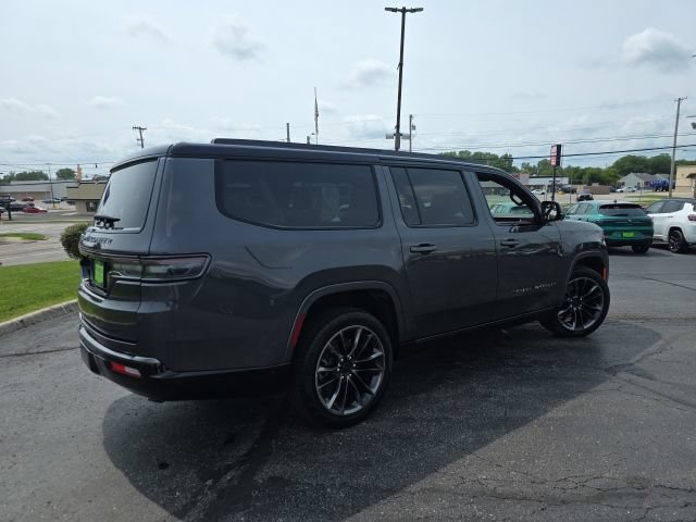 Used 2025 Jeep Grand Wagoneer L Series III w/ Rear Seat Video Group 1 AWD/4WD image 7