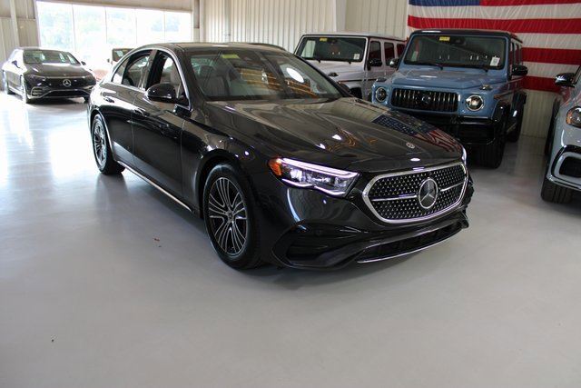 Used 2024 Mercedes-Benz E 350 E 350 4MATIC w/ Driver Assistance Package image 42