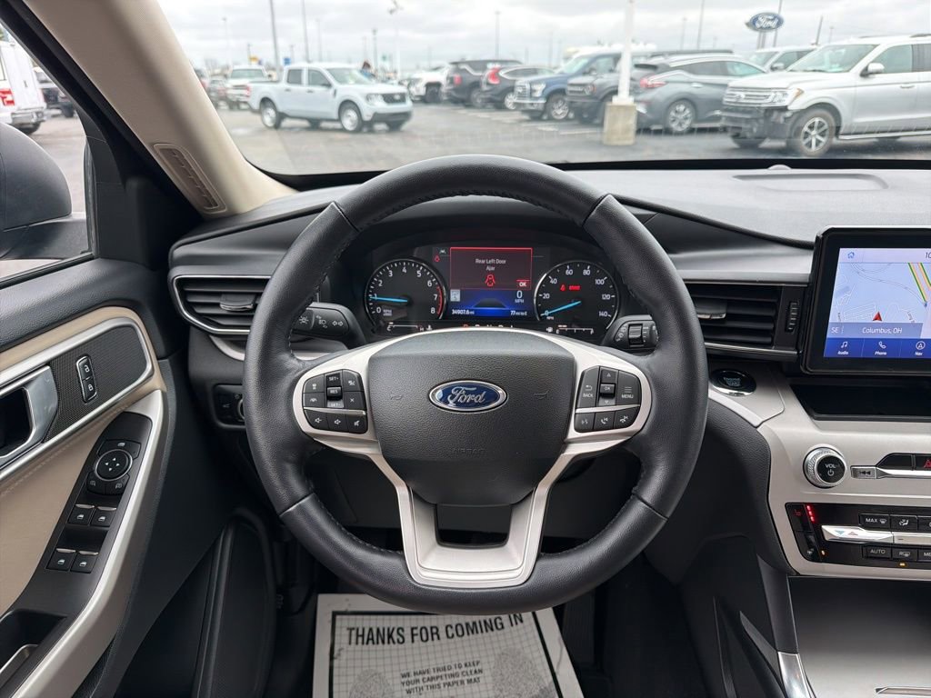 Used 2023 Ford Explorer XLT w/ Equipment Group 202A image 3